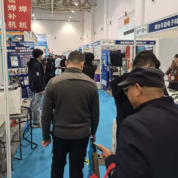 展會(huì)現(xiàn)場(chǎng)